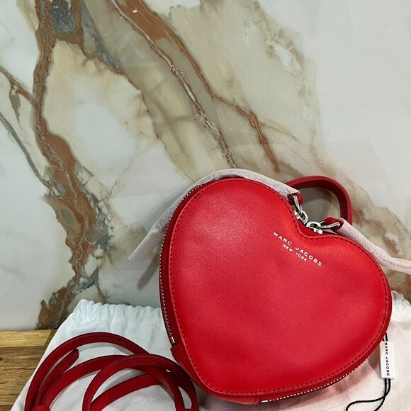 MARC JACOB Handbags - A true statement piece! This Marc Jacobs "The Heart" crossbody bag is vibrant, c